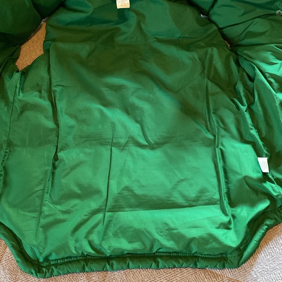 J. Crew Puffer Vest. Green. Size Small. - Picture 6 of 9
